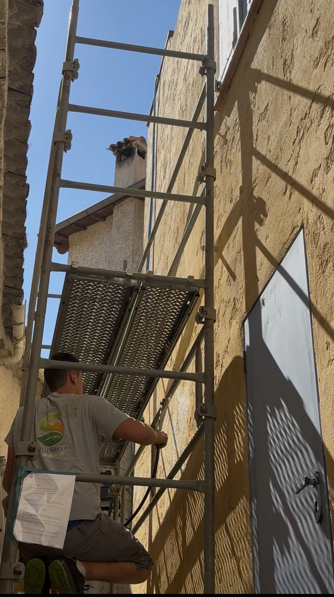 Nettoyage de façade par Sandro Services 06 dans les Alpes-Maritimes